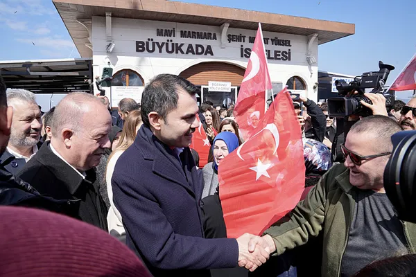 Murat Kurum Büyükada’da vatandaşlara seslendi: Adalar’a nostaljik tramvay kazandıracağız