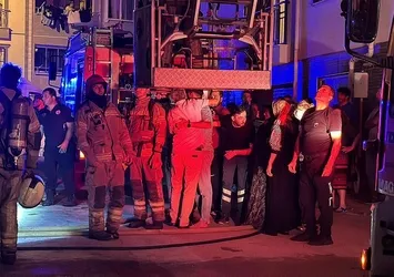 Bursa'da yangın paniği! 7 kişi dumandan etkilendi