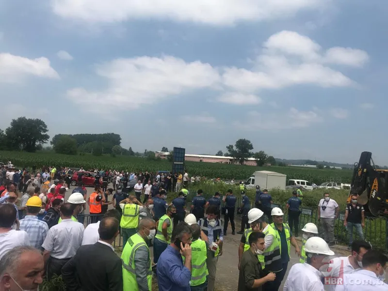 Son dakika: Sakarya Hendek'te havai fişek fabrikasında patlama! A Haber ekipleri patlama bölgesinde! İşte ilk görüntüler 8
