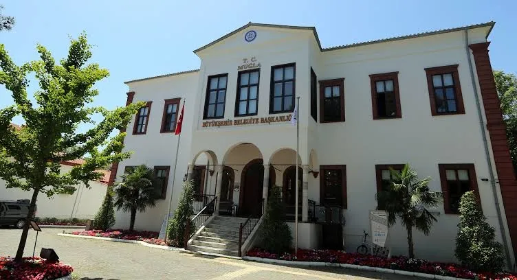 Muğla Büyükşehir Belediyesi'nden adrese teslim kıyak ihale: 3 günlük İstanbul programına 14.6 milyonluk teşvik! - 2