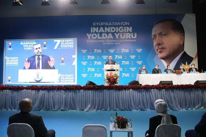 Son dakika: İmamoğlu'nun bir vaadi daha yalan çıktı! AK Partili Bayram Şenocak gerçeği açıkladı: 1,5 yılda yaptığı konut sayısı sıfır - 4