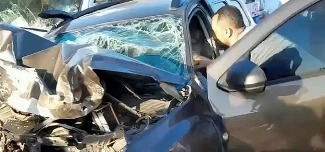İzmir’de korkunç kaza! Minibüsle otomobil çarpıştı: 4 ölü 21 yaralı