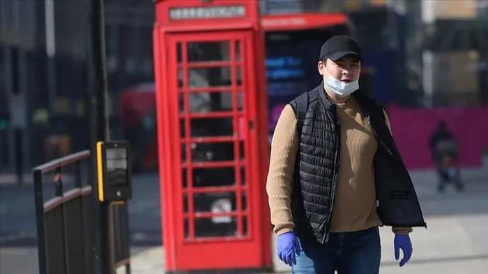 Son dakika: İngiltere rekor tazeledi! Omicron çığ gibi büyüyor günlük yeni vaka sayısı 120 bini geçti