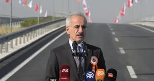 Bakan Uraloğlu tarihi duyurdu! Bursa’ya hızlı tren geliyor