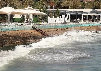 Tekirdağ'da deniz ulaşımına poyraz engeli!