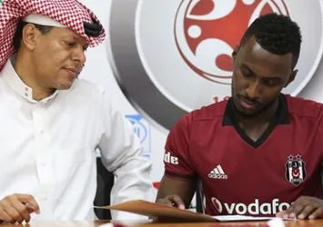 Beşiktaş formasıyla ilginç imza töreni!