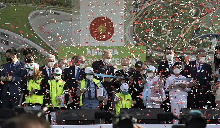 Son dakika: AKM Millet Bahçesi Başkan Erdoğan’ın katılımıyla açıldı