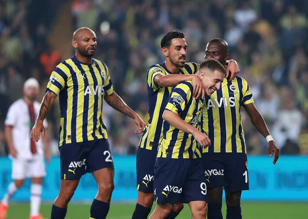 Kadıköy’de gol düellosu! Fenerbahçe 5-4 Karagümrük MAÇ SONUCU-ÖZET