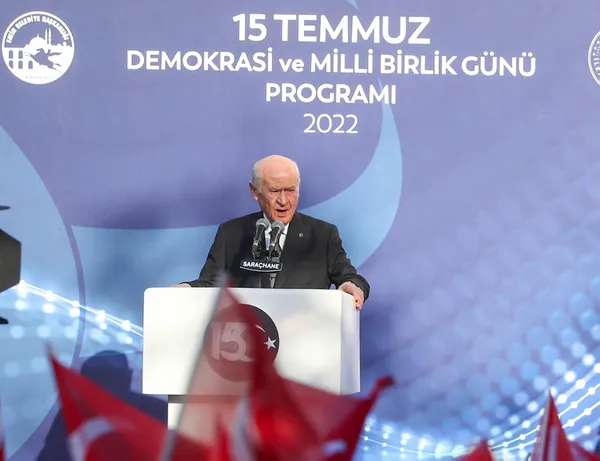 15-temmuz-destaninin-6yili-devlet-bahceli-sarachanede-halka-seslendi-15-temmuz-bir-isgal-tesebbusudur-1657903009837.jpg 15 Temmuz Destanı'nın 6.Yılı! Devlet Bahçeli Saraçhane'de halka seslendi: 15 Temmuz bir işgal teşebbüsüdür - 4
