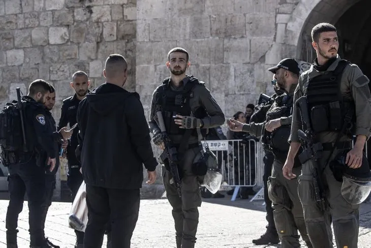 Kudüs’te İsrail zulmü! İşgalci devletin polislerinden Müslümanlara çok sert müdahale