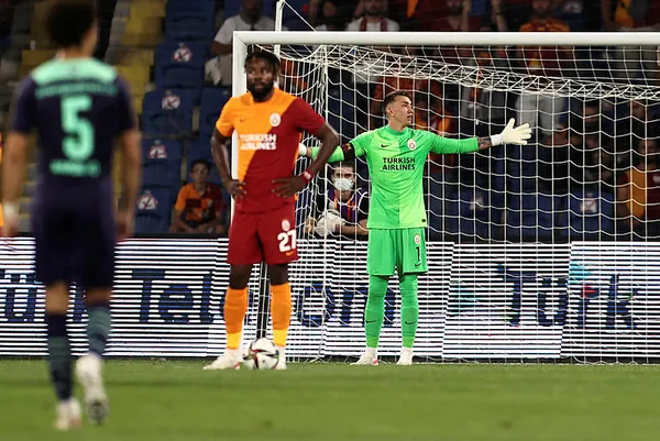 galatasaray-teknik-direktoru-fatih-terimden-psv-maci-sonrasi-aciklamalar-hic-pozisyon-vermeden-gol-yedik-1627504537477.jpg Galatasaray Teknik Direktörü Fatih Terim'den PSV maçı sonrası açıklamalar: Hiç pozisyon vermeden gol yedik - 3