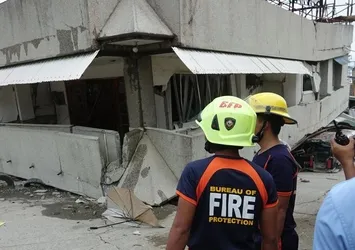 Filipinler'deki depremde ölü sayısı arttı