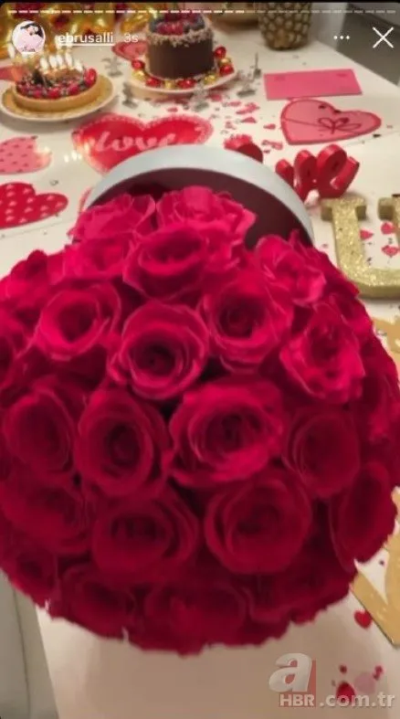 Ebru Şallı’ya kocası Uğur Akkuş’tan romantik jest! Çiçeklere balonlara boğulan manken Ebru Şallı düşman çatlattı