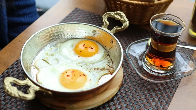 Her gün 2 yumurta yemek yeterli mi: Günlük protein ihtiyacını karşılar mı?