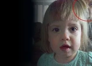 Bilim insanları küçük kızın çektiği fotoğrafa açıklık getiremedi! Büyük sır dünyayı kasıp kavuruyor