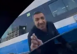 Yol verme tartışmasında aracın camını kırdı: 180 bin lira ceza aldı