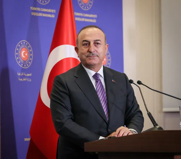 Son dakika: Atina ile sınırdan geçiş gerginliği! Dışişleri Bakanı Mevlüt Çavuşoğlu: Devam ederse karşılık vereceğiz