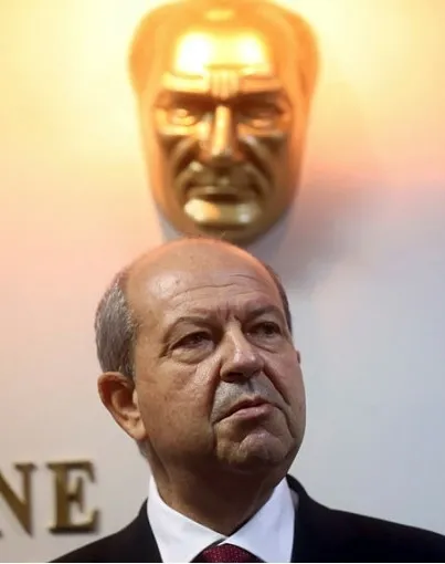 KKTC’de hükümetin istifası Cumhurbaşkanı Ersin Tatar’a sunuldu