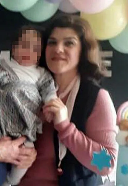 Antalya'da kadın oturduğu surdan düşüp öldü! Olayı görenler kendine gelemedi - 1