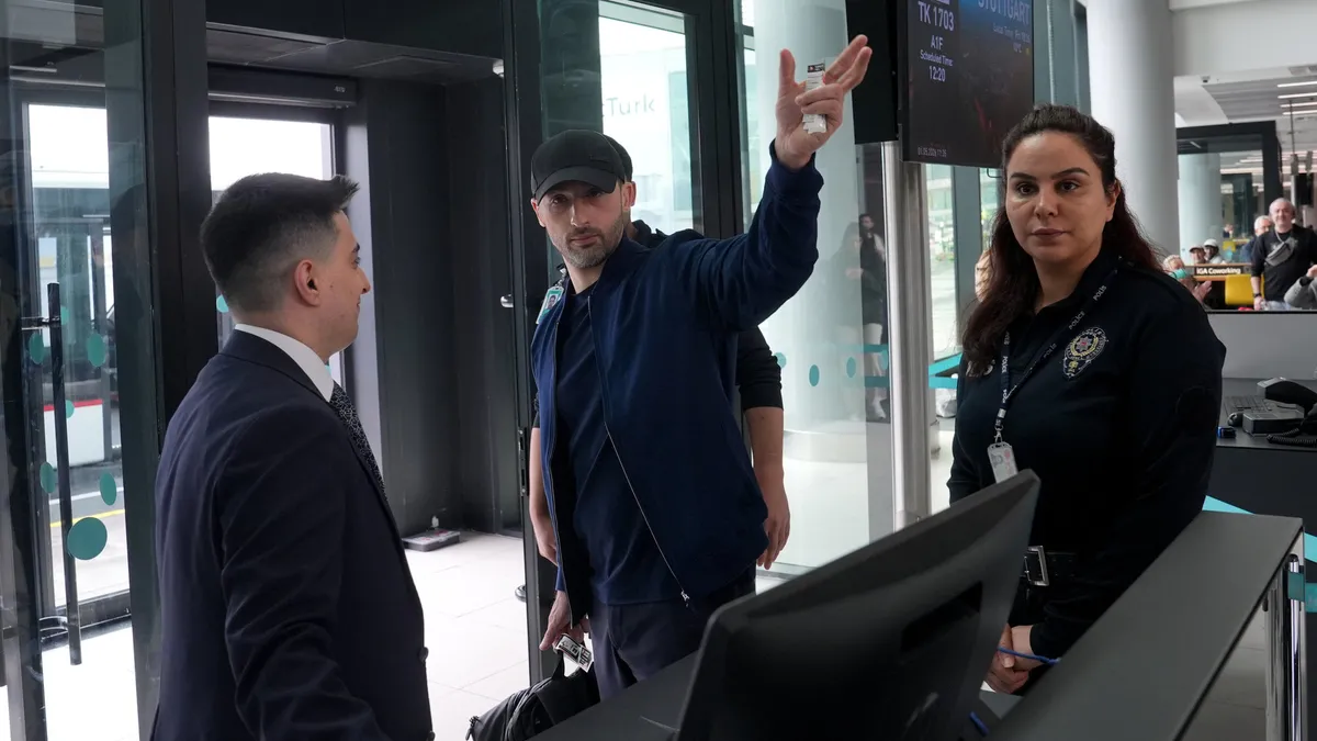 Fenerbahçe’de Tedesco ayrılığı sonrası ilk mesaj: “Hiçbir ayrılık tek taraflı değildir”