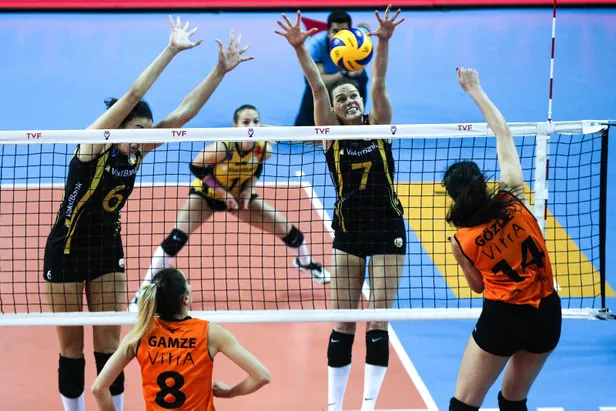 TRT SPOR FIVB Eczacıbaşı-Vakıfbank final maçı canlı izle! Eczacıbaşı-Vakıfbank final mücadelesi saat kaçta başlayacak? Canlı yayın frekans bilgileri...