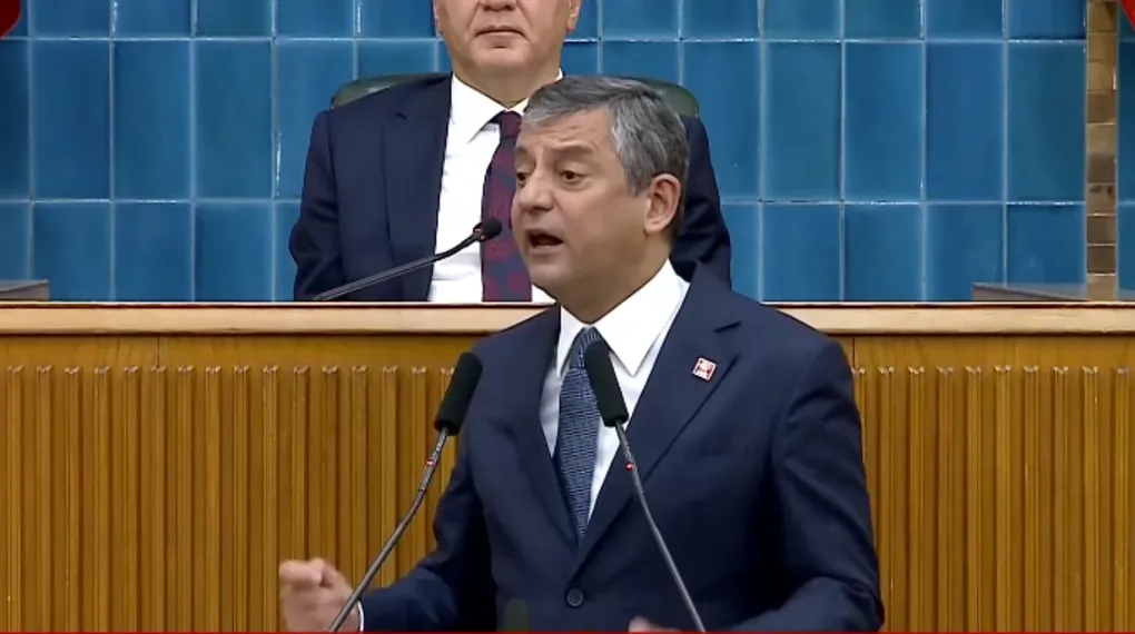 Özel'den parti içi muhalefete sert sözler