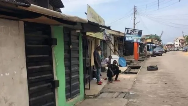 son-dakika-nijeryada-silahli-saldiri-100den-fazla-ogrenci-kacirildi-1622431684519.jpg Son dakika: Nijerya'da silahlı saldırı! 100'den fazla öğrenci kaçırıldı - 2