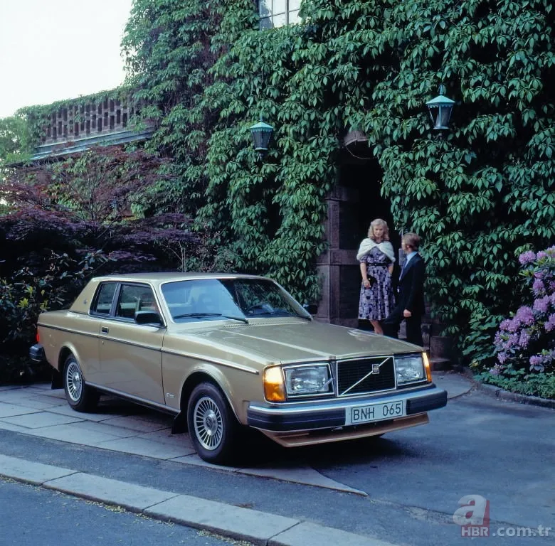 1977 Volvo 262C Bertone Coupe 15