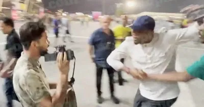 Eto'dan taraftarın çenesine uçan tekme!