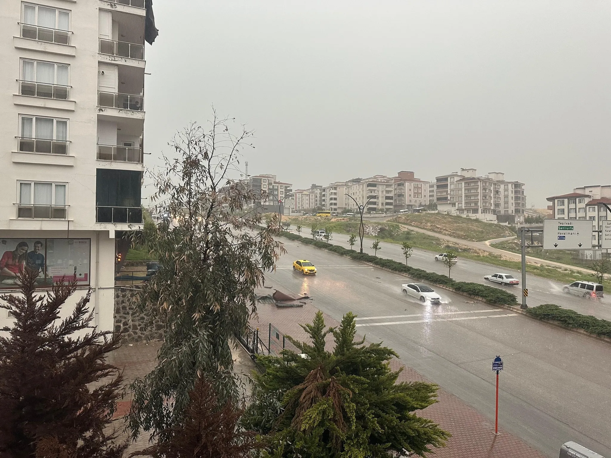CANLI | 81 il için 80 km hızla fırtına ve sel riski: 20 yılda bir oluyor! Kutup girdabı uyarısı