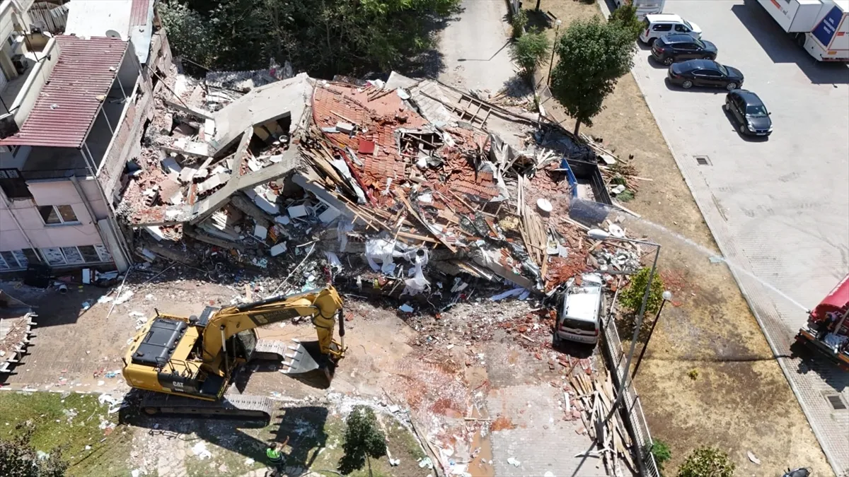 AFAD açıkladı: Balıkesir'de 879 artçı sarsıntı kaydedildi