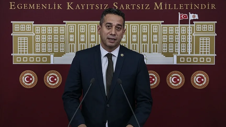 Özgür Özel cephesinde büyük çözülme: Yeni parti hamlesi ters tepti - 7