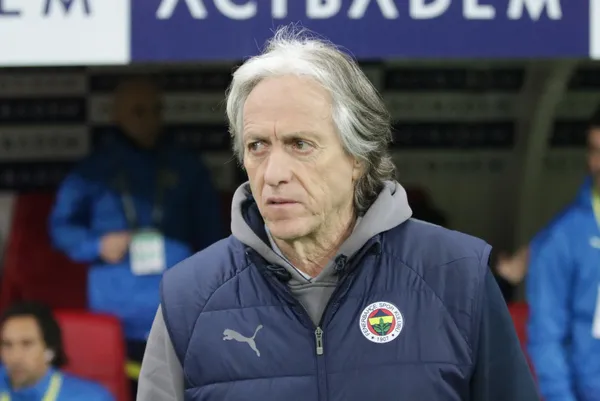 fenerbahce-kayseride-hata-yapmadi-ferdinin-golu-geceye-damga-vurdu-1677952592311.jpg Fenerbahçe Kayseri'de hata yapmadı: Ferdi'nin golü geceye damga vurdu - 3