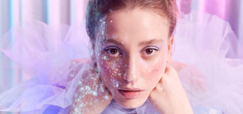 Başrolünde Serenay Sarıkaya'nın olduğu 'Alice Müzikali' ne zaman başlıyor