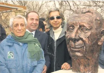 Nejat Uygur’a da ihanet!