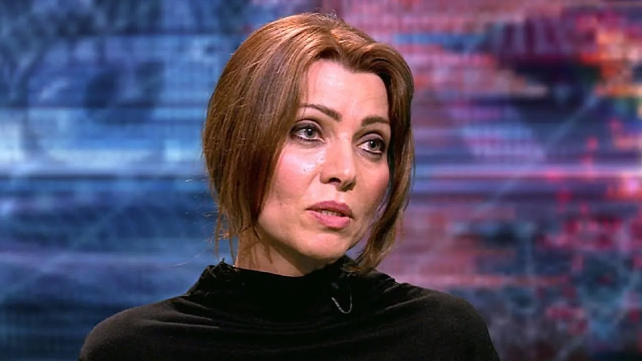 Elif Şafak'tan Batı'ya küstah çağrı: Türkiye'ye müdahale et