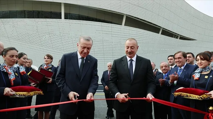 son-dakika-haberi-kabine-toplantisi-sonrasi-baskan-recep-tayyip-erdogandan-kritik-aciklamalar-1666629397420.jpg