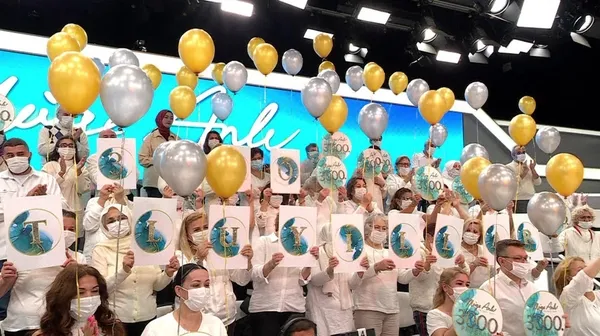 bir-tv-programindan-cok-daha-fazlasi-muge-anli-ile-tatli-sert-3-bininci-bolume-imza-atti-1671442943692.jpg Bir TV programından çok daha fazlası! Müge Anlı İle Tatlı Sert 3 bininci bölüme imza attı! - 1