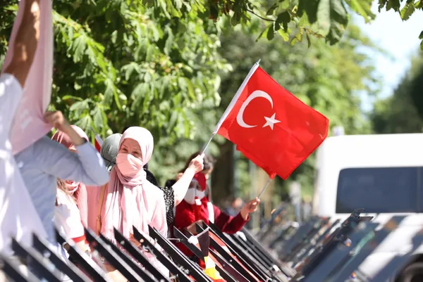 1623733738006.jpg Avrupalı Türkler konuştu: Biz hep Başkan Erdoğan'ın yanındayız - 2