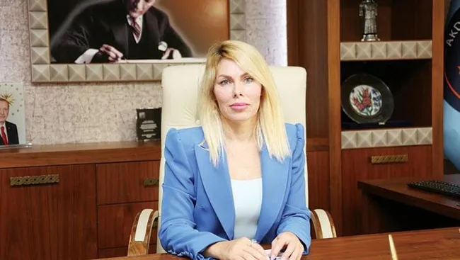 Rektör Özlenen Özkan ismini kullanan dolandırıcılara karşı uyardı