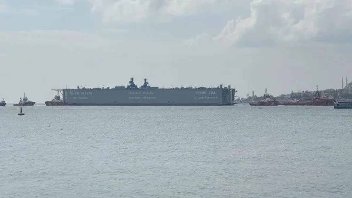 İstanbul Boğazı gemi trafiği çift yönlü olarak askıya alındı