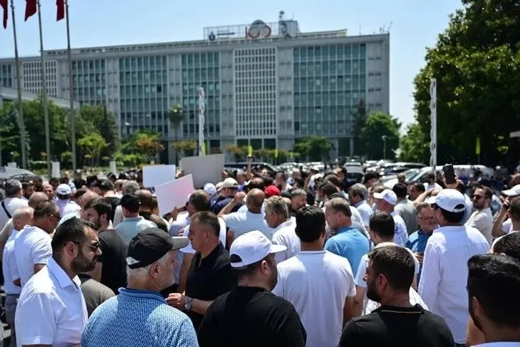 İETT’ye bağlı özel halk otobüsü sahiplerinden İmamoğlu’na tepki: Mağduruz araçlarımıza bakım onarım yapamıyoruz