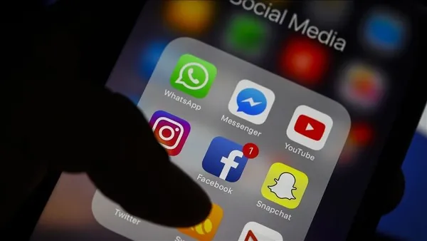 Instagram Whatsapp ve Facebook neden çöktü? Basit bir hata nedeniyle milyonlar etkilendi iddiası! Whatsapp’a neden girilemedi?