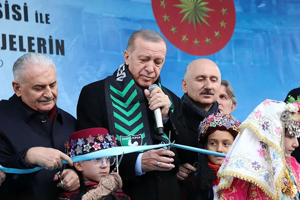 Denizli'de toplu açılış töreni: Başkan Erdoğan'dan muhalefete "Yeter! Söz milletin" afişi tepkisi