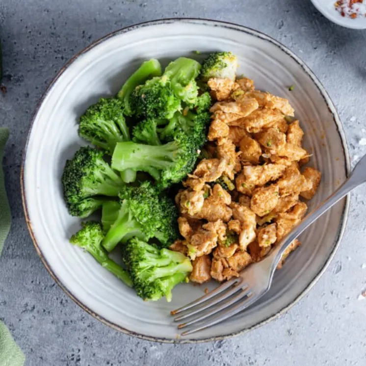 Kilo kontrolünde altın saat! Diyetisyen uyardı: Günün en büyük öğünü akşam olmamalı