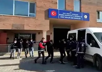 Van’da 6’sı yabancı 15 organizatör yakalandı