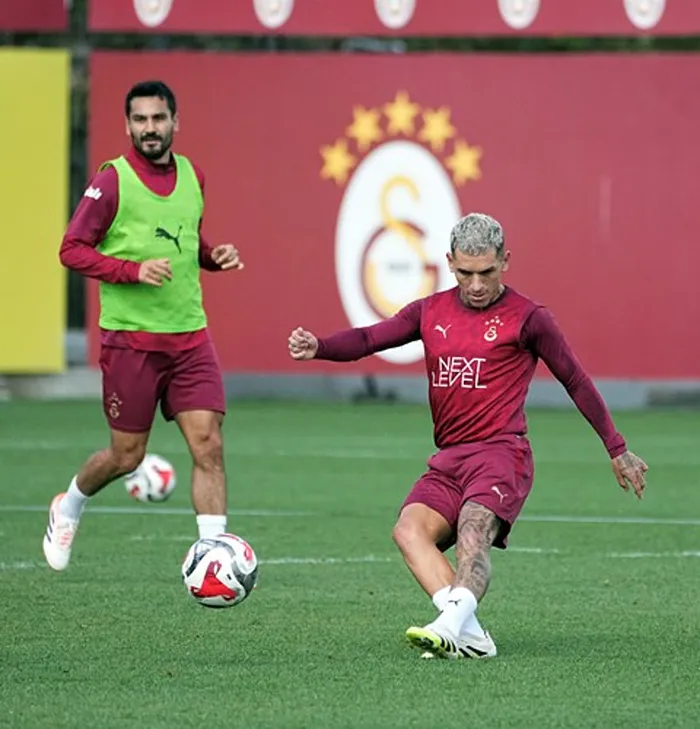 galatasaray-besiktas-macinin-hazirliklarini-tamamladi-1759516855717.jpg Fotoğraf (DHA)