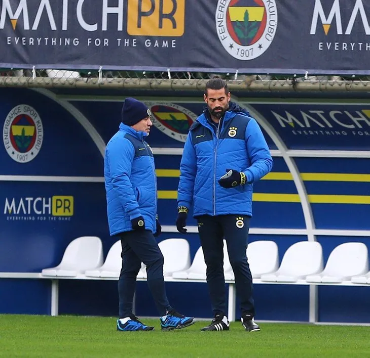 Son dakika Fenerbahçe transfer haberleri | Fenerbahçe sol bek transferini bitiriyor
