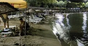 Sıcaklardan bunalanlar sahillere akın etti