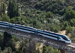 Türkiye'nin ilk milli hızlı treninden yeni rekor! Saatte 250 kilometre hıza ulaştı